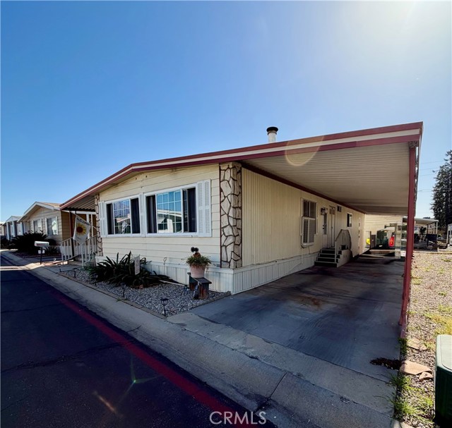 Detail Gallery Image 2 of 39 For 31816 Avenue Avenue #16,  Yucaipa,  CA 92399 - 2 Beds | 2 Baths