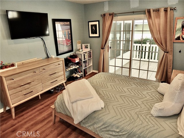 833 Terraine Avenue, Long Beach CA: https://media.crmls.org/medias/565f95a5-8679-4cf5-9565-d6f831e310ce.jpg