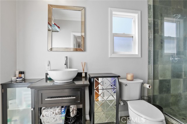 Detail Gallery Image 15 of 24 For 418 Miramar Dr, Redondo Beach,  CA 90277 - 3 Beds | 2 Baths