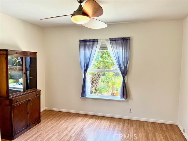 Detail Gallery Image 11 of 17 For 418 Saint Augustine Avenue, Claremont,  CA 91711 - 3 Beds | 1/1 Baths