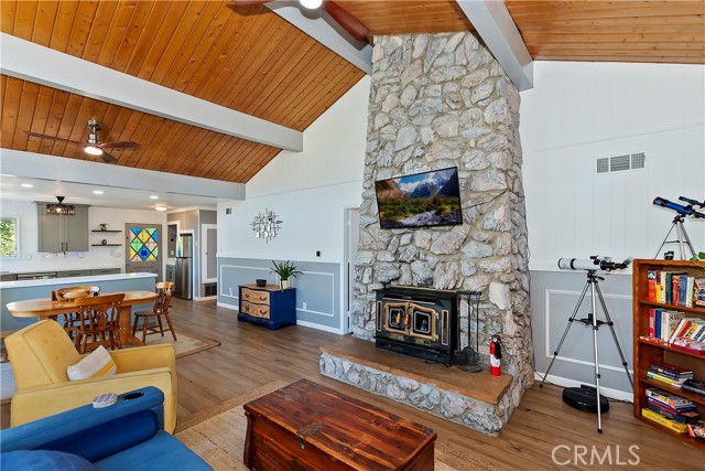 Detail Gallery Image 9 of 64 For 24531 San Moritz Dr, Crestline,  CA 92325 - 3 Beds | 2 Baths