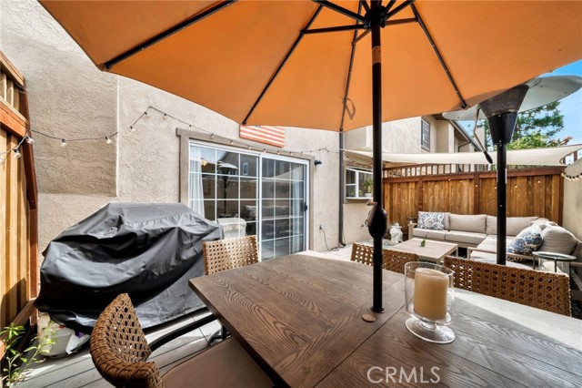 17601 Newland Street, Huntington Beach CA: https://media.crmls.org/medias/566099c4-3f0a-41d8-9fab-1e007cfccf27.jpg