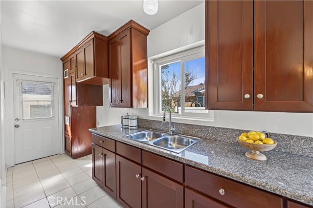 Detail Gallery Image 17 of 49 For 10818 Loch Avon, Whittier,  CA 90606 - 3 Beds | 2 Baths