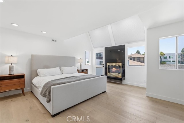 845 11th, Manhattan Beach, California 90266, 5 Bedroom Bedrooms, 0 ,5 BathroomBathrooms,Residential,For Sale,11th,0,SB26187446
