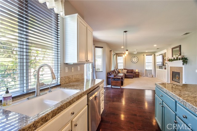 Detail Gallery Image 18 of 51 For 39883 S Creek Cir, Murrieta,  CA 92563 - 5 Beds | 3/1 Baths