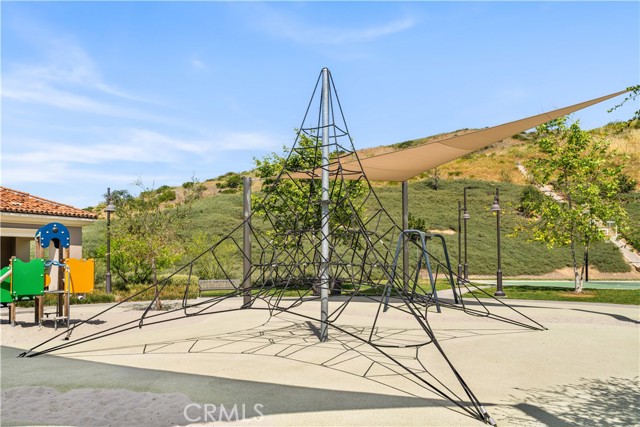 Detail Gallery Image 58 of 75 For 111 Donati, Irvine,  CA 92602 - 4 Beds | 3 Baths