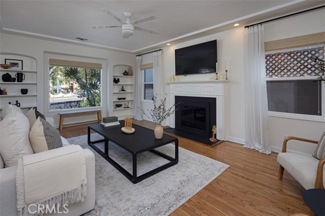 Detail Gallery Image 7 of 35 For 3759 Locust Ave, Long Beach,  CA 90807 - 3 Beds | 2 Baths