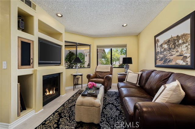 76022 Honeysuckle Drive, Palm Desert CA: https://media.crmls.org/medias/5667509c-4646-4c04-b19e-0a01a379b867.jpg