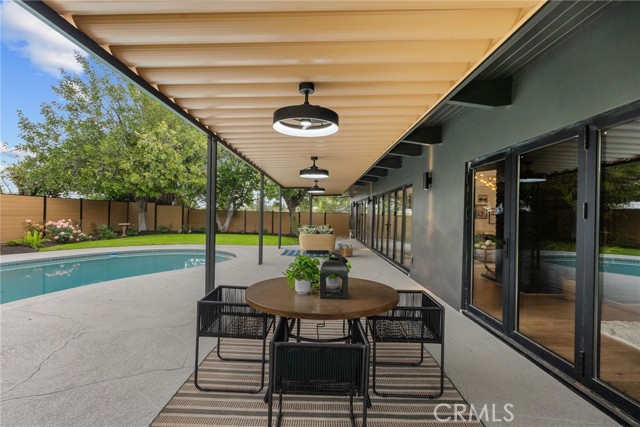 24201 Caris Street, Woodland Hills CA: https://media.crmls.org/medias/56681791-dc9f-4dc5-b939-3a6c929cdb66.jpg