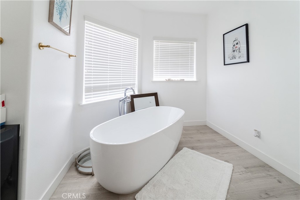 MLS #OC26179476 image #9