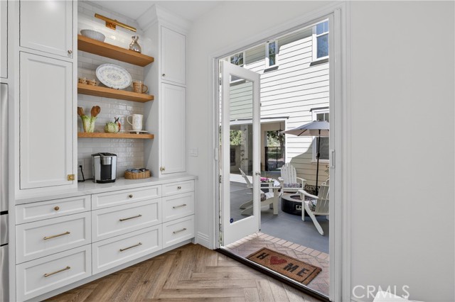 Image 14 of 51 For 38 Winfield Drive