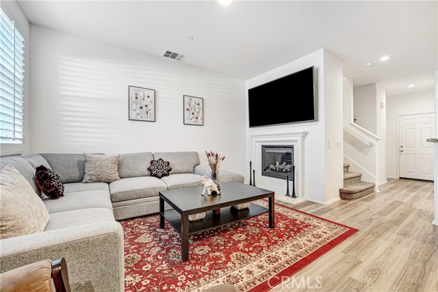 Front Image Thumbnail for CRSR26062504