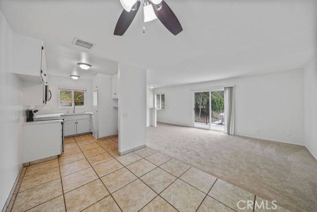 28531 Via Princesa, Murrieta CA: https://media.crmls.org/medias/5669ace8-9388-4b37-86dd-fe58cc1512da.jpg