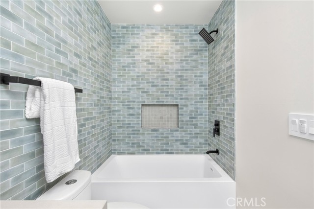 Detail Gallery Image 26 of 48 For 4506 Greenbush Ave, Sherman Oaks,  CA 91423 - 4 Beds | 5/1 Baths