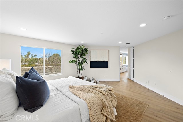 Detail Gallery Image 46 of 62 For 17 Rhode Island, Irvine,  CA 92606 - 5 Beds | 3 Baths