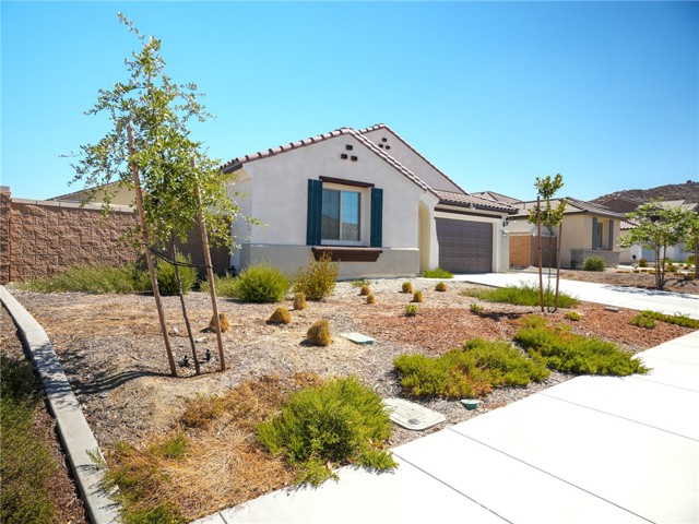 Detail Gallery Image 2 of 41 For 29794 Pumpwood Ct, Menifee,  CA 92584 - 3 Beds | 2 Baths