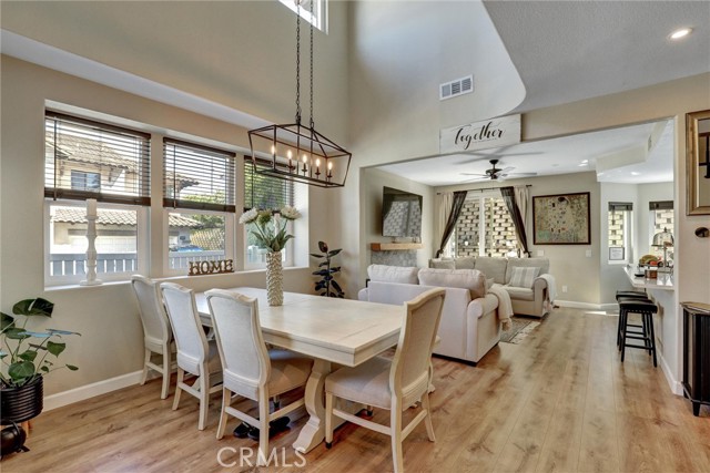 Detail Gallery Image 5 of 37 For 2000 San Antonio Dr, Corona, Corona,  CA 92882 - 3 Beds | 2/1 Baths