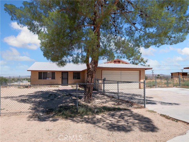 Detail Gallery Image 1 of 24 For 25616 Cheryle St, Barstow,  CA 92311 - 3 Beds | 2 Baths