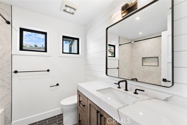 Detail Gallery Image 23 of 27 For 980 Meadowlark Ln, Laguna Beach,  CA 92651 - 3 Beds | 3 Baths