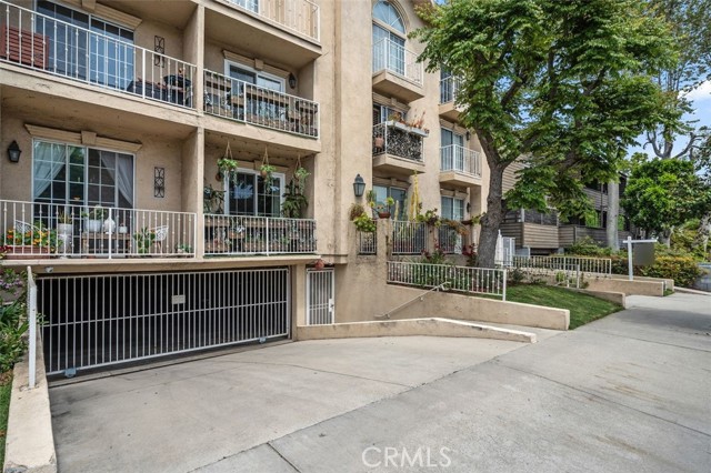 Image 2 for 11445 Moorpark St #5, Studio City, CA 91602