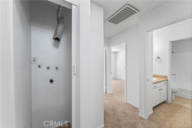 9346 Van Nuys, 1 photo 8