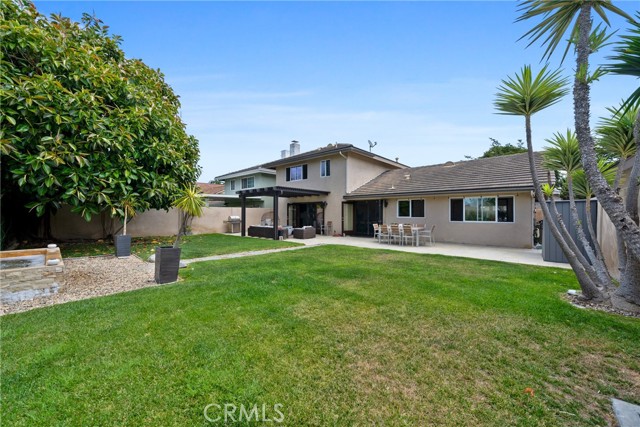 20051 Lawson Lane, Huntington Beach CA: https://media.crmls.org/medias/566e2de9-a052-4512-998f-73a168a3e2f4.jpg