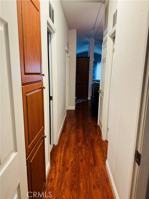 Detail Gallery Image 9 of 17 For 15717 Woodruff Ave #47,  Bellflower,  CA 90706 - 2 Beds | 2 Baths