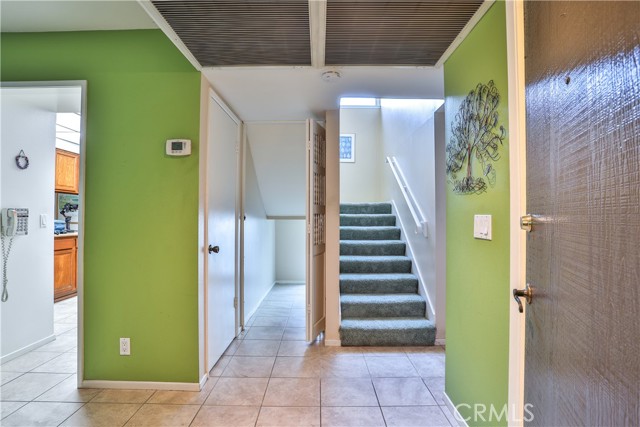 Detail Gallery Image 5 of 40 For 672 Greendale Ln, Pomona,  CA 91767 - 4 Beds | 2/1 Baths