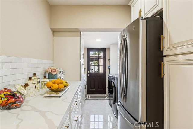 Detail Gallery Image 10 of 27 For 10959 Memory Park Ave, –,  CA 91345 - – Beds | – Baths