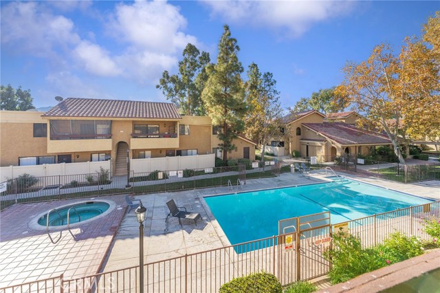 Detail Gallery Image 2 of 25 For 18754 Mandan #1302,  Canyon Country,  CA 91351 - 3 Beds | 2 Baths