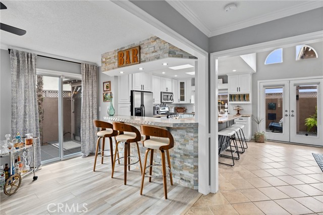18516 Casandra Avenue, Cerritos CA: https://media.crmls.org/medias/56703211-ed0f-4dbf-b851-5205073a8871.jpg