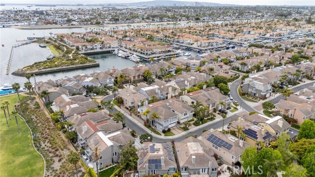 6264 Napoli Court, Long Beach CA: https://media.crmls.org/medias/56711b75-5ffb-4466-9c31-ec52ae97b8dc.jpg
