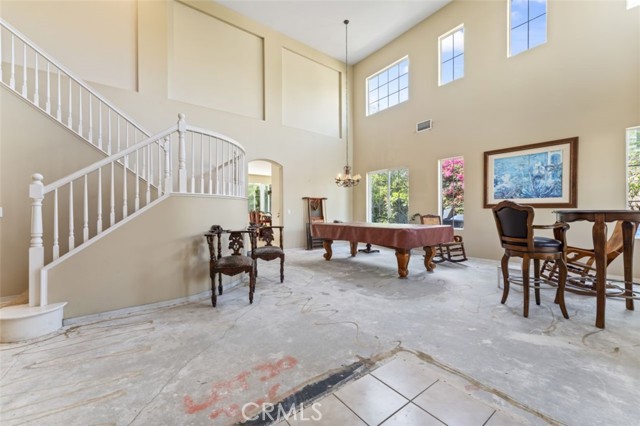 Detail Gallery Image 10 of 35 For 2442 Old Windmill Ct, Riverside,  CA 92503 - 5 Beds | 3/1 Baths