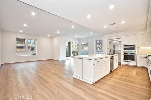 3201 Rivington, Irvine CA: https://media.crmls.org/medias/56729f93-6c3e-47bd-83f1-f2ffe68337c8.jpg