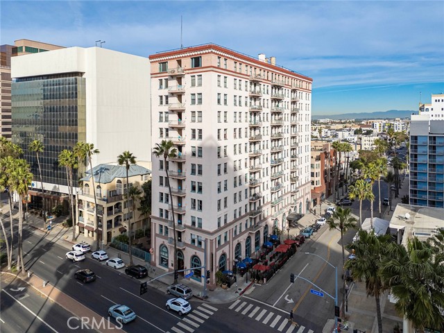 455 E Ocean Blvd, Long Beach CA: https://media.crmls.org/medias/5672e863-9d26-4ae1-ba90-23ebcba749ed.jpg