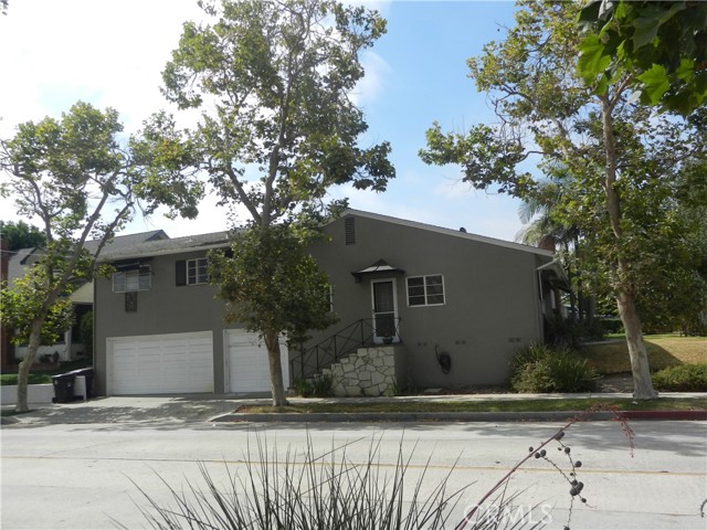 3696 California Avenue, Long Beach CA: https://media.crmls.org/medias/5674be7b-f8ad-4277-b8a6-9967eb4c47d2.jpg