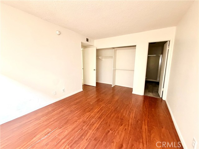 Detail Gallery Image 24 of 25 For 14134 Delano, Van Nuys,  CA 91401 - 2 Beds | 2 Baths