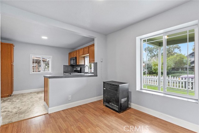 Detail Gallery Image 12 of 39 For 2215 Laurel St, Chico,  CA 95928 - 2 Beds | 1 Baths