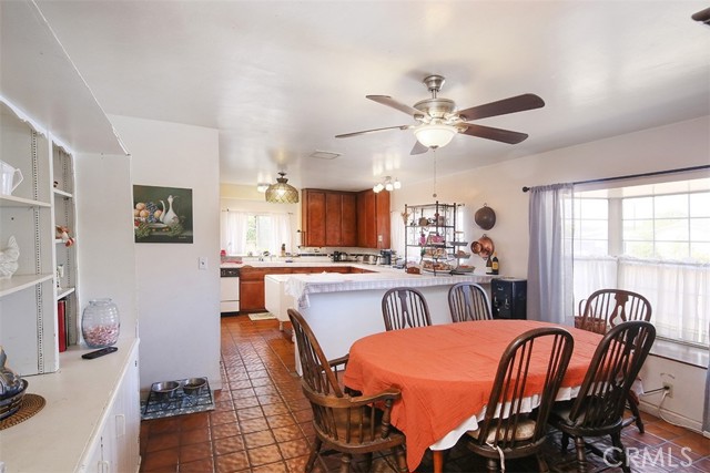 5120 Agnes Avenue, Temple City CA: https://media.crmls.org/medias/56758be6-bf06-4be4-81e1-2d73b633723b.jpg