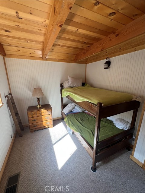 1136 Eagle Mountain Drive, Big Bear City CA: https://media.crmls.org/medias/56761eb2-3f0b-40be-bc7f-496b067bc760.jpg