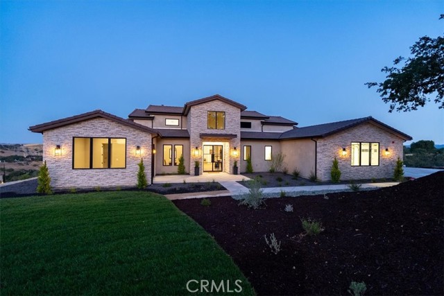 1755 Burnt Rock Way, Templeton CA: https://media.crmls.org/medias/56767020-7155-4cda-95a8-588a5d31aebe.jpg