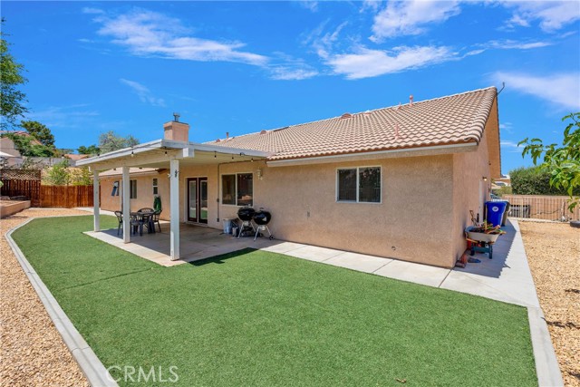 14665 Echo Lane, Helendale CA: https://media.crmls.org/medias/5676ce5d-cdac-455b-b9af-8704716c096f.jpg
