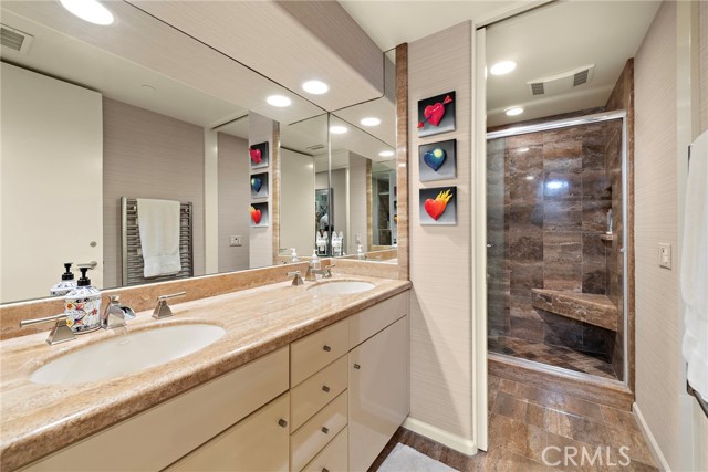 Detail Gallery Image 21 of 38 For 1603 S Coast Hwy #F,  Laguna Beach,  CA 92651 - 3 Beds | 3 Baths