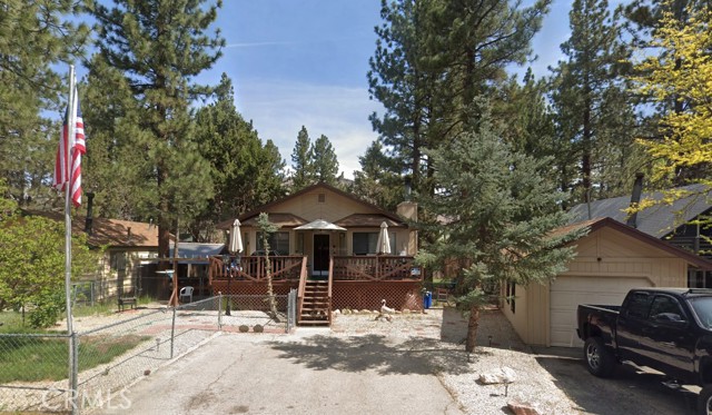 Detail Gallery Image 1 of 36 For 717 E Meadow Ln, Big Bear City,  CA 92314 - 2 Beds | 2 Baths