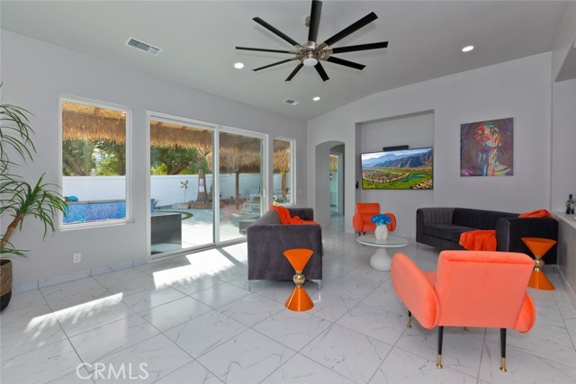 Detail Gallery Image 4 of 66 For 1125 E via San Michael Rd, Palm Springs,  CA 92262 - 5 Beds | 4 Baths