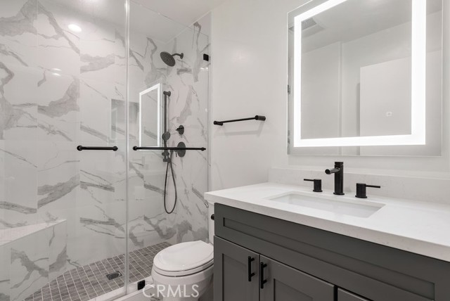 Detail Gallery Image 12 of 16 For 1434 S Point View, Los Angeles,  CA 90035 - 2 Beds | 3 Baths