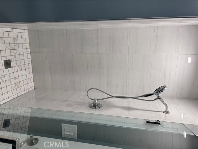 Detail Gallery Image 32 of 47 For 5369 Topeka Dr, Tarzana,  CA 91356 - 3 Beds | 2/1 Baths