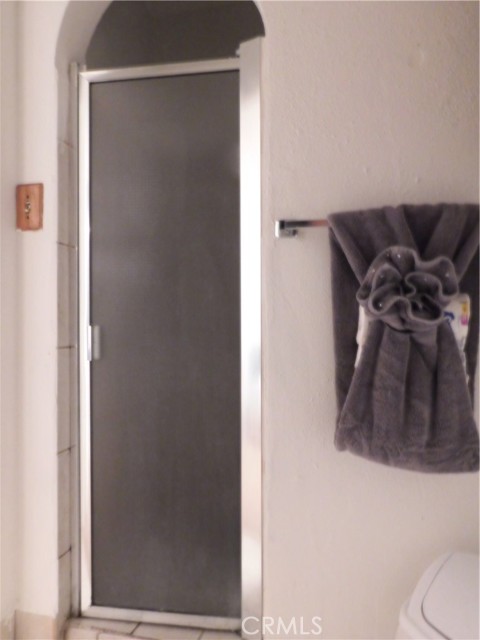 1319 S Downey Road, Los Angeles CA: https://media.crmls.org/medias/5678e138-ec6d-42e9-8bfb-1cb4390c461b.jpg