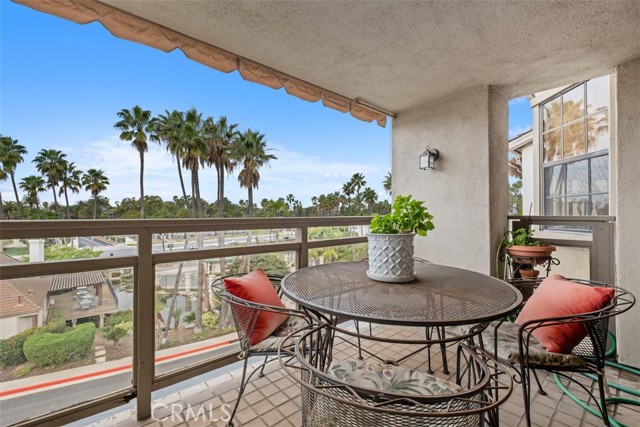 Detail Gallery Image 13 of 31 For 23 Ocean Vista, Newport Beach,  CA 92660 - 2 Beds | 2/1 Baths