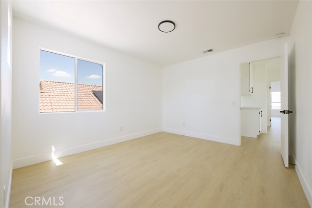 Detail Gallery Image 11 of 43 For 16532 Sir Barton Way, Moreno Valley,  CA 92551 - 3 Beds | 2/1 Baths